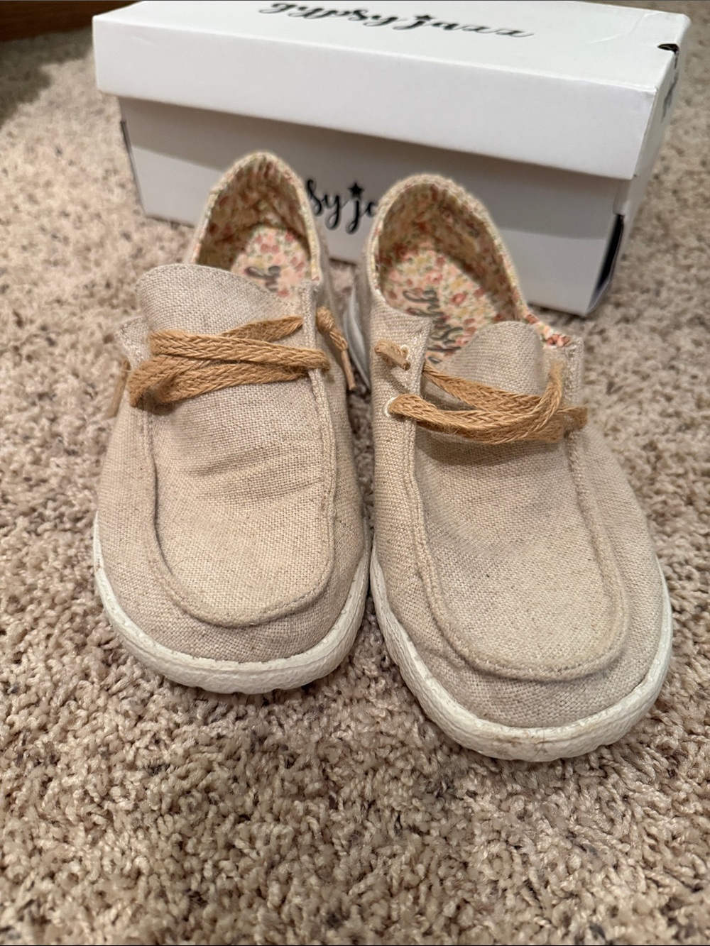 Gypsy Jazz Beige Canvas Slip on Sneakers with Rope Laces
